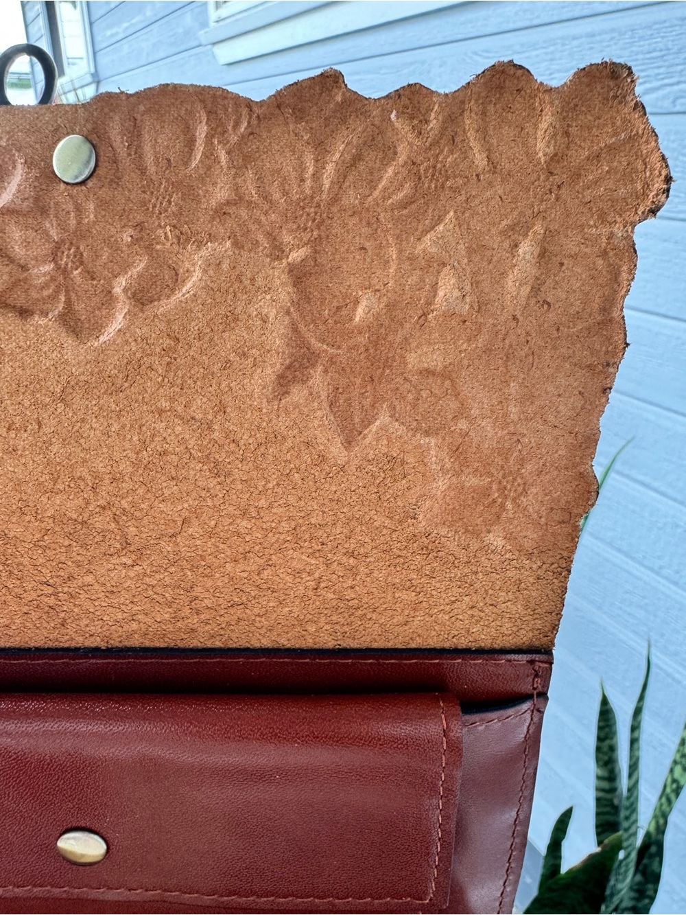 Patricia Nash NWT Teresa Tan Floral Tooled Leather Clutch Wallet Retail $119 - Picture 9 of 9